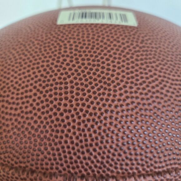 Wilson NCAA Football Junior Size Composite Leather Item F1663 7-9 Pounds Inflate - Picture 10 of 10